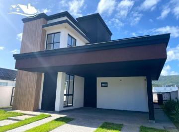 Casa · 200m² · 3 Quartos · 4 Vagas · Oportunidade Casa em Condomínio fechado Caledônia Private Village