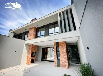 Casa · 292m² · 2 Vagas · Sobrado com 04 suítes à venda na BARRA, BALNEARIO CAMBORIU - SC