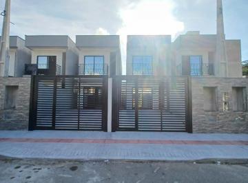 Casa · 106m² · 3 Quartos · 2 Vagas · Sobrado em Camboriú no bairro Rio Pequeno com 03 Dormitórios sendo 01 Suíte