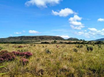 Rural , Alto Paraíso de Goiás · TERRENO COM RIO E VISTA MAGNÍFICA EM ALTO PARAÍSO, NA CHAPADA DOS VEADEIROS