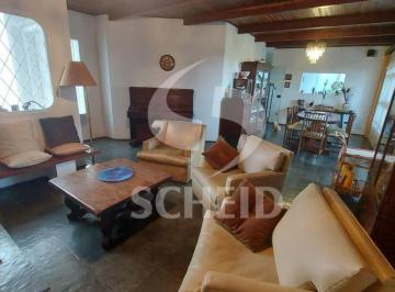Casa · 390m² · 4 Quartos · 3 Vagas · Casa a venda no jardim Londrina Morumbi com 4 quartos sendo 2 suites.