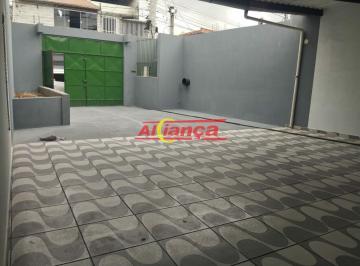 Casa · 167m² · 4 Quartos · 8 Vagas · Casa térrea com amplo quintal e frente para duas ruas, terreno de 305m2 no Jardim Bananal