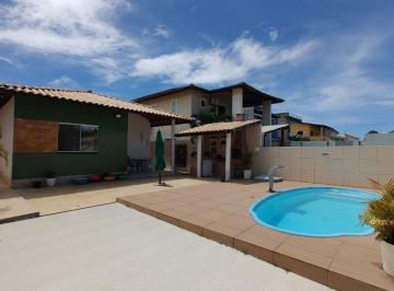 5e2628751d38da43b4030723b6b11c7f66678a4f · Casa com 3 dormitórios, sendo 1 suíte, piscina. Apta para financiamento! Localizada no Condomínio Ar