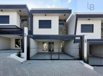 Casa · 113m² · 3 Quartos · 2 Vagas · Casa à venda no bairro Petrópolis - Novo Hamburgo/RS