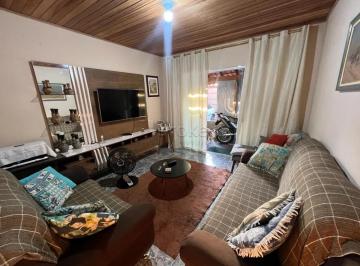 Casa · 180m² · CASA JARDIM AEROPORTO - BOTUCATU / SP