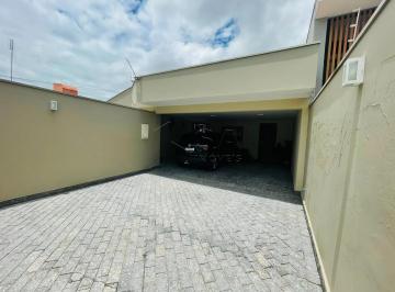 Casa · 420m² · CASA CENTRO - BOTUCATU / SP