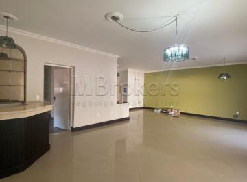 Casa · 763m² · CASA CENTRO - BOTUCATU / SP