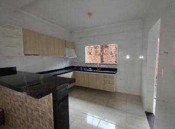 Casa · 250m² · CASA Vila Formosa (Rubião Junior) - BOTUCATU / SP