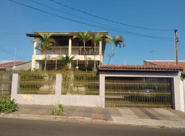 Casa · 450m² · CASA CHÁCARA DOS PINHEIROS - BOTUCATU / SP
