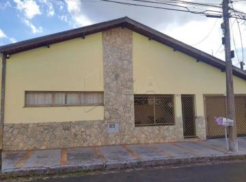 Casa · 230m² · CASA CENTRO - BOTUCATU / SP