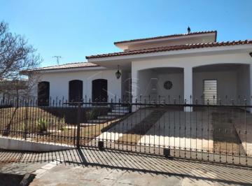 Casa · 648m² · CASA CENTRO - BOTUCATU / SP