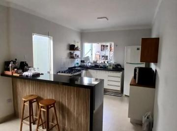 Casa · 250m² · CASA CENTRO - BOTUCATU / SP