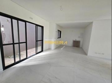 Casa de 3 quartos, Curitiba · Sobrado Espetacular em São Lourenço - 160m² de Conforto e Elegância