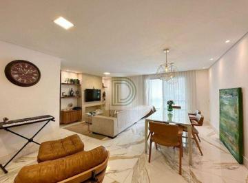 Apartamento · 233m² · 3 Quartos · 3 Vagas · Cobertura Maravilhosa com 233m², 3 Suítes e Lazer Completo - Vista Incrível!