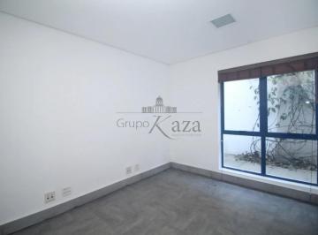 Casa · 384m² · 11 Quartos · 12 Vagas · Oportunidade - Casa Comercial e Residencial - Indianópolis - 337m².