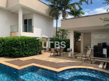 Casa de 4 quartos, Goiânia · SOBRADO 340MT 4 QUARTOS SENDO 2 SUITES CONMDOMINIO DO LAGO
