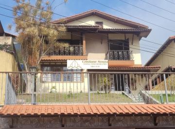 Foto 01 · Casa à venda em Teresópolis-RJ, bairro Agriões: 4 quartos, 1 suíte, 3 salas, 2 garagens, 291m².