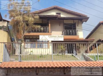 Foto 01 · Casa à venda em Teresópolis-RJ, bairro Agriões: 4 quartos, 1 suíte, 3 salas, 2 garagens, 291m².