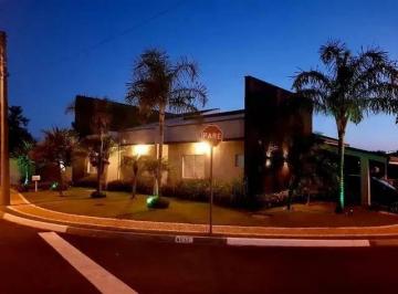 Casa · 292m² · 4 Quartos · 2 Vagas · Casa à venda com 3 suítes no Residencial Parque Esplanada