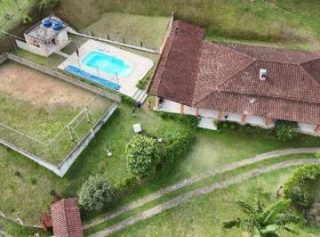 Foto 01 · Ótima chácara em Juquitiba com piscina e campo de futebol