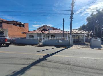 Foto 01 · Duas casas no Centro Barra Velha, com 3 quartos cada.