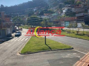 Casa · 220m² · 5 Quartos · Sobrado espaçoso e versátil em ótima localização!