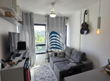 Foto 01 · Excelente apartamento na Barra, quarto e sala, porteira fechada, 29m2, 01 banheiro, 01 vaga de garag