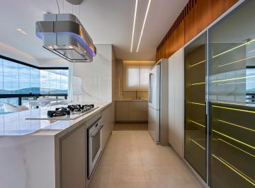 Apartamento de 4 quartos, Porto Belo · Cobertura de 4 suítes em 12 vezes para pagar ! em Perequê