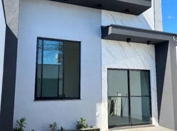 Casa · 92m² · 3 Quartos · 2 Vagas · Casa com 3 quartos à venda no Bairro Jardim Brasília - Uberlândia/MG