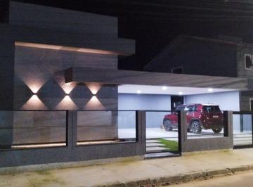 Casa · 200m² · 4 Quartos · 3 Vagas · Casa automatizada à venda no bairro Campo Duna - SC
