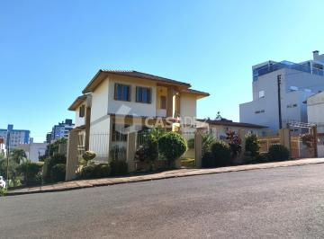 Casa · 365m² · 4 Vagas · CASA DE ESQUINA NO BAIRRO BELA VISTA