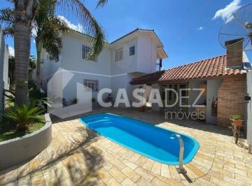 Casa · 225m² · 2 Vagas · CASA COM PISCINA E 04 DORMITÓRIOS