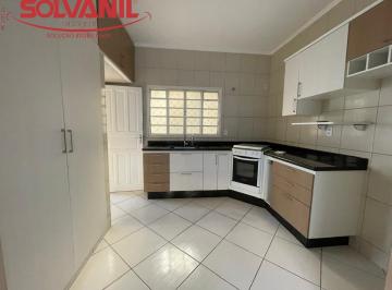 Foto 01 · Casa no Centro em Jaguariúna disponível para Venda!
