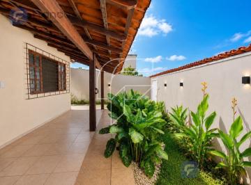 Foto 18 · Casa à venda na Praia do Morro - Guarapari-ES: 4 quartos, 1 suíte, 150m², 2 vagas de garagem!