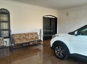 Casa · 525m² · 3 Quartos · 4 Vagas · Casa com 03 dormitórios, 02 vagas de garagem no bairro Jardim Tarraf.