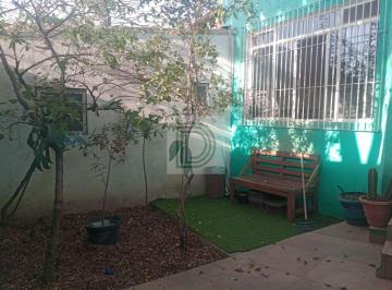 Casa · 300m² · 4 Quartos · 3 Vagas · Maravilhosa casa com 4 dorms e duas salas de trabalho