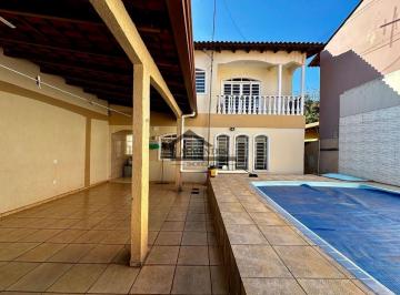 Casa de 4 quartos, Sobradinho · CASA SOBRADO / PISCINA / 4 QUARTOS / ARMÁRIOS / BEM LOCALIZADO / SOBRADINHO