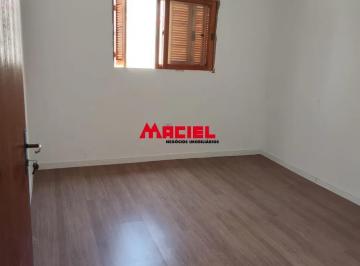 Casa · 220m² · 4 Quartos · 2 Vagas · Sobrado - Residencial - No bairro Campos de São José