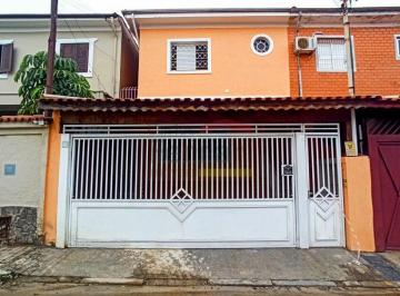 Casa · 160m² · 3 Quartos · 2 Vagas · Sobrado à venda na Água Fria com 3 dormitórios sendo 1 suite, 2 vagas de garagem!