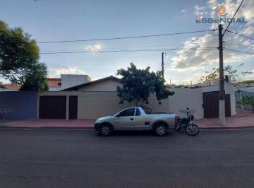 1274a9852262605039c4aa51ab2a7b4b7d99809e · Casa com 3 dormitórios à venda, 276 m² por R$ 550.000,00 - Jardim Cambuí - Botucatu/SP