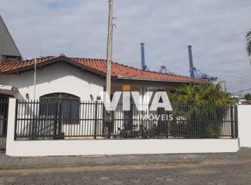 bae93ffe9fdf8519ab63cb67c5fcd397bead27d3 · Casa com 2 dormitórios, 247 m² - venda por R$ 1.500.000,00 ou aluguel por R$ 10.000,00 - Centro - Na