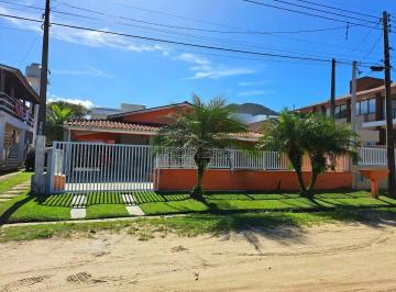 Casa · 201m² · 5 Quartos · 4 Vagas · Casa de Condomínio com 5 quartos, Condomínio Lagoinha, Ubatuba - R$ 2.65 mi, Cod: 2440