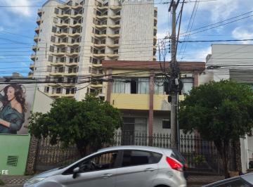 Casa · 144m² · CASA NO CENTRO PARA FINS COMERCIAIS /RESIDENCIAL