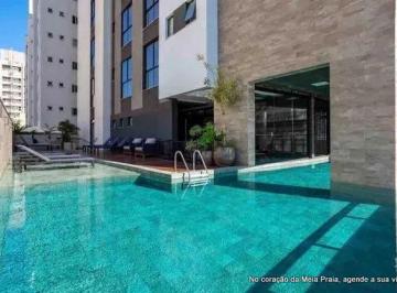 Apartamento de 4 quartos, Itapema · Apartamento no coração da Meia Praia.