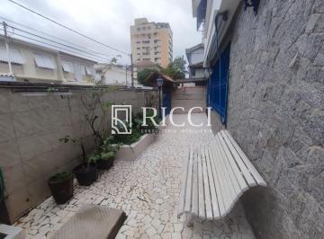 Foto 01 · Casa à venda na Ponta da Praia, Santos-SP: 3 dormitórios, 2 salas, 2 banheiros, 2 vagas de garagem!