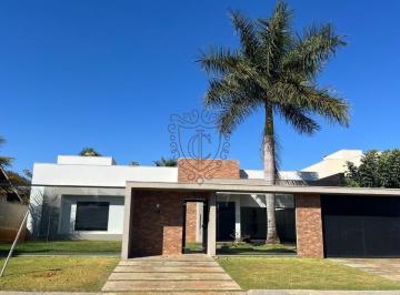 Casa · 262m² · 3 Quartos · 4 Vagas · Casa à venda em Sapezal, Centro, com 03 quartos, com 262 m²