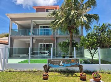 1133713010.jpg · CASA COM 02 PAVIMENTOS À VENDA EM PONTAL DO PARANA | A UMA QUADRA DA PRAIA E PRAÇA DE ESPORTES ATAMI
