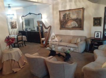 Casa · 265m² · 3 Quartos · 5 Vagas ·  Sobrado / Casarão histórico