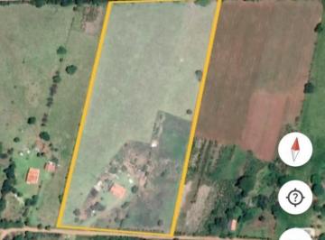 Foto 01 · Chácara à venda em Angatuba-SP, Zona Rural: 2 quartos, 1 sala, 1 banheiro, 2 vagas, 90m². Aproveite!