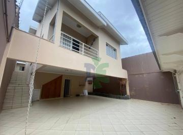 f7bdc3b780810af29f78e550e3ff27e8297588d5 · Sobrado com 3 dormitórios para alugar, 192 m² por R$ 3.587,50/mês - Jardim Terras de São João - Jaca